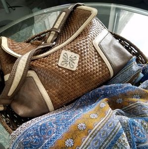 Simply Vera Hand Bag